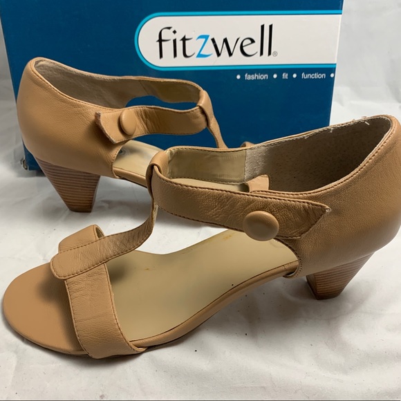 New Fitzwell tan 11 leather sandal w/ stacked heel - Picture 4 of 8